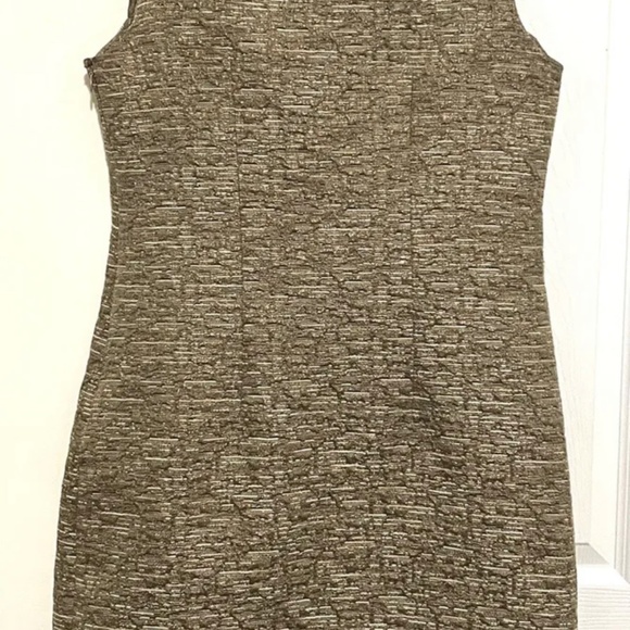 Michael by Michael Kors Gold Metallic  Sheath Dress with Floral Detail. Sz 4 - Picture 6 of 8